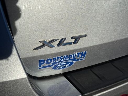 Used 2022 Ford Explorer XLT w/ Equipment Group 202A AWD/4WD image 21