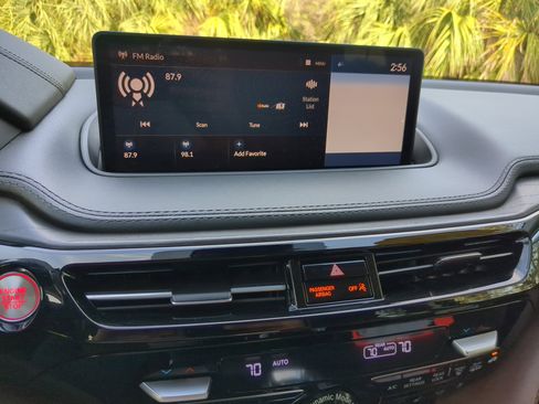 Used 2022 Acura MDX SH-AWD w/ Advance Package image 25