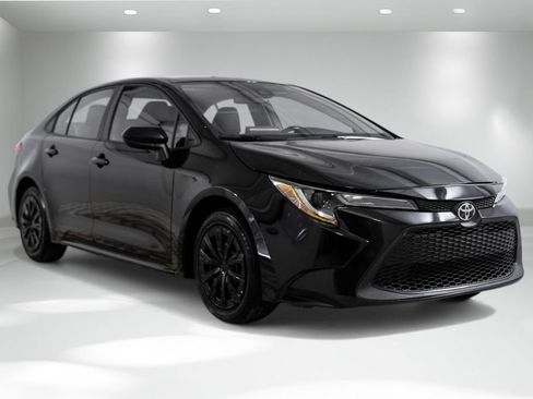 Used 2022 Toyota Corolla LE image 5