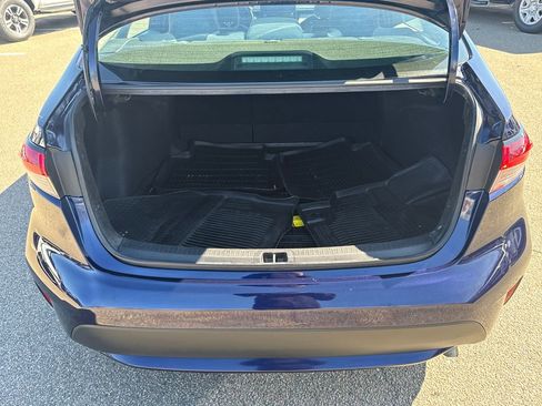 Used 2022 Toyota Corolla LE image 37