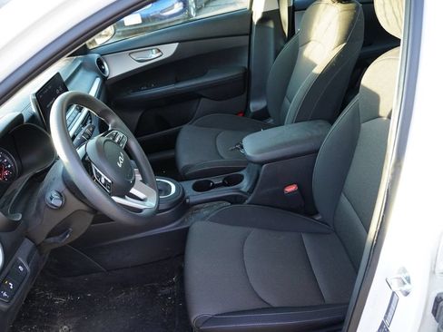 Certified 2024 Kia Forte LXS w/ LXS Technology Package FWD image 4