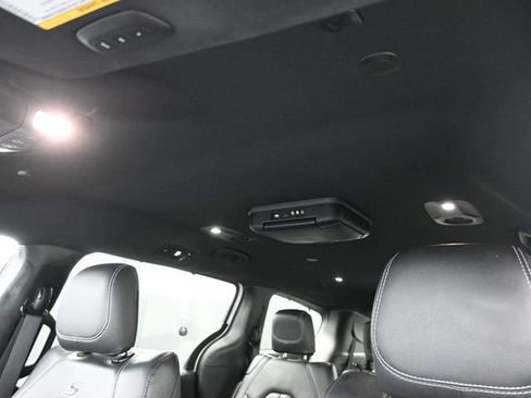 Used 2019 Chrysler Pacifica Touring-L w/ Advanced Safetytec Group image 34