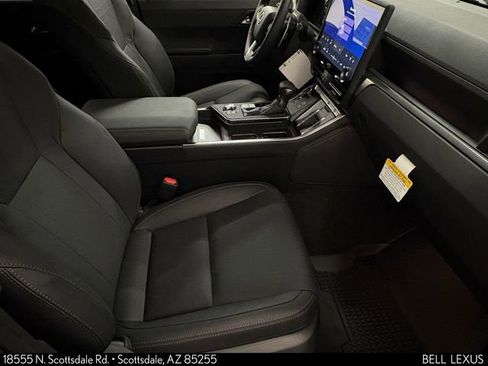 Used 2026 Lexus GX 550 AWD/4WD image 30