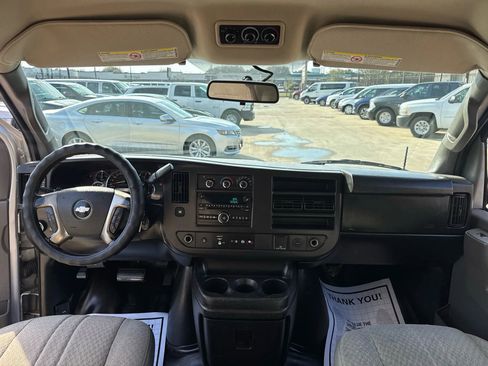 Used 2017 Chevrolet Express 2500 LS image 39