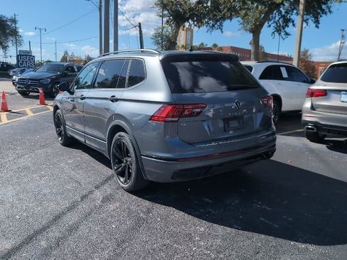 Used 2023 Volkswagen Tiguan SE R-Line image 4