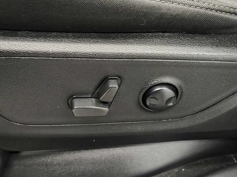 Used 2022 RAM 1500 Big Horn RWD image 22