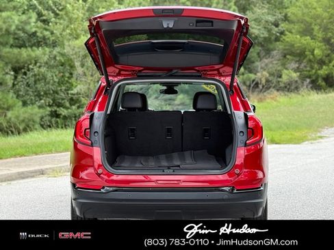 Used 2023 GMC Terrain SLT w/ Infotainment Package II FWD image 16