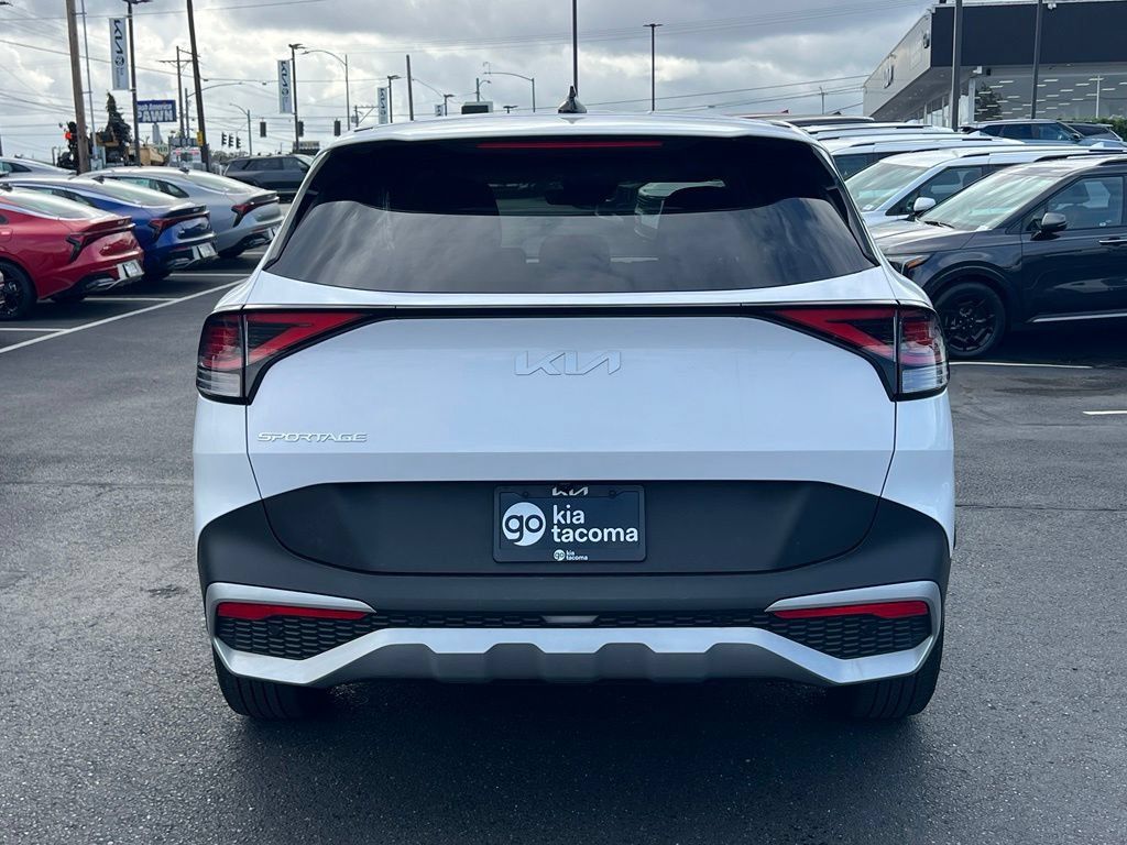 Certified 2023 Kia Sportage EX FWD image 6