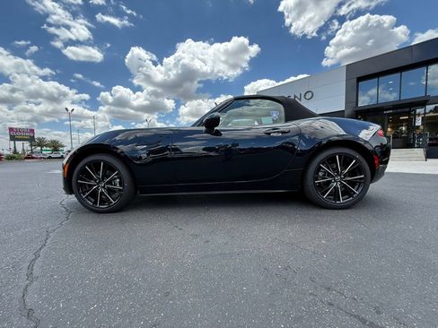 New 2026 MAZDA MX-5 Miata Grand Touring RWD image 7