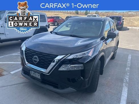 Used 2022 Nissan Rogue SV w/ SV Premium Package image 2