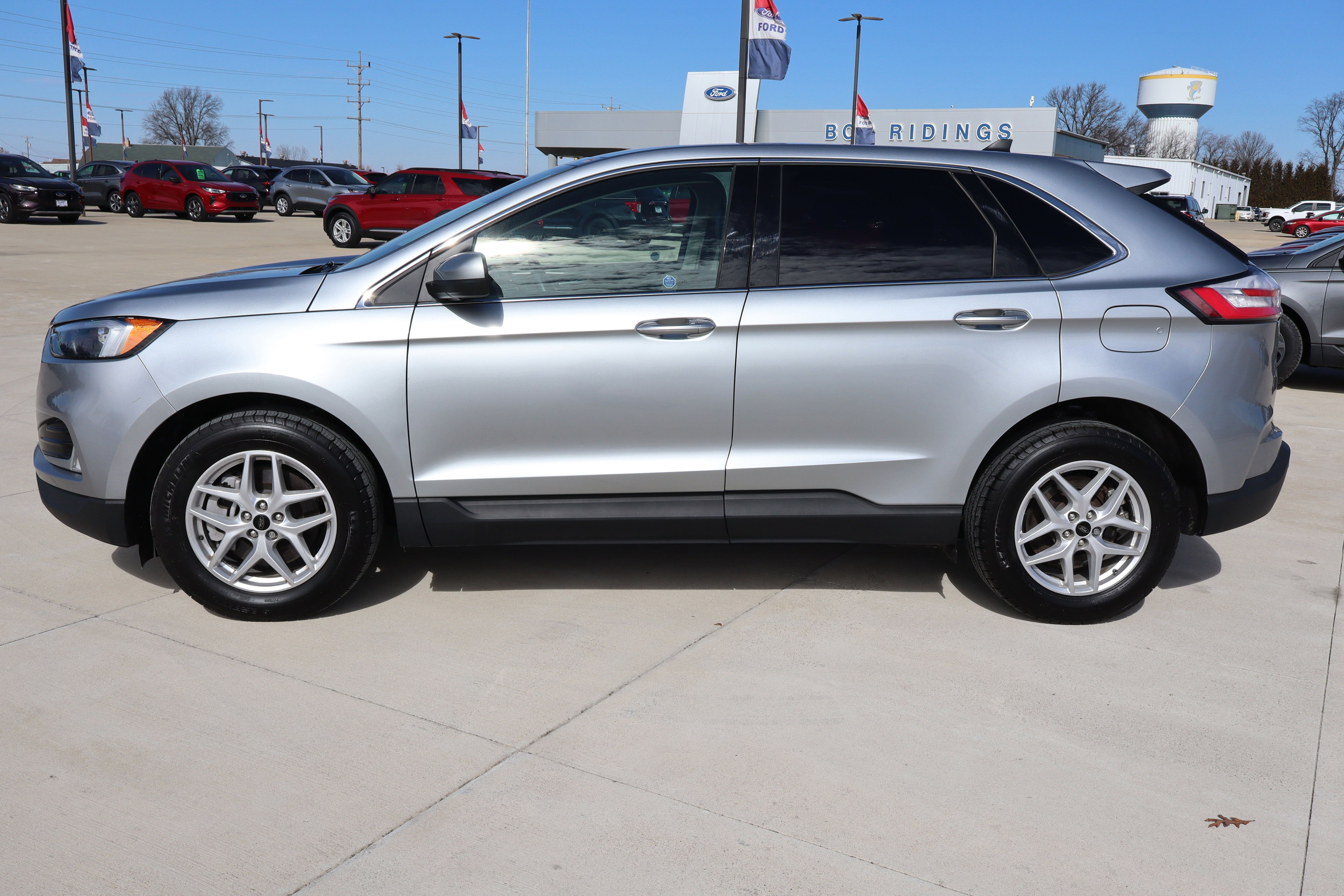 Used 2024 Ford Edge SEL w/ Convenience Package AWD/4WD image 9