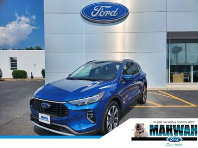 Certified 2023 Ford Escape Platinum w/ Premium Technology Package