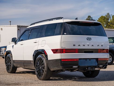 Used 2025 Hyundai Santa Fe Calligraphy w/ Tow & Go Package image 5