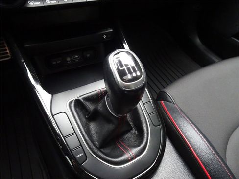 Used 2020 Kia Forte GT image 17