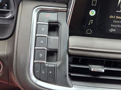 Used 2022 GMC Yukon SLT w/ SLT Luxury Package RWD image 17
