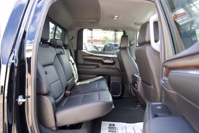 Used 2024 GMC Sierra 1500 SLT w/ SLT Convenience Package AWD/4WD image 29