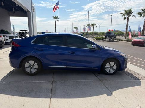Used 2020 Hyundai Ioniq SE FWD image 6