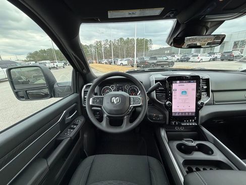 New 2026 RAM 3500 Big Horn AWD/4WD image 14