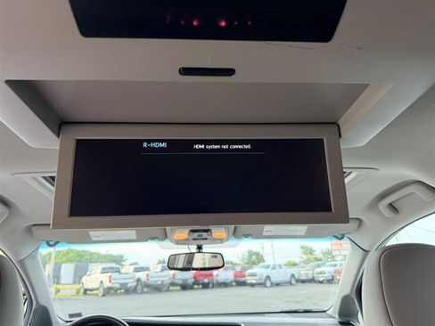 Used 2015 Toyota Sienna XLE Premium FWD image 27