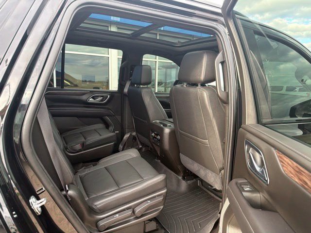 Used 2021 Chevrolet Tahoe Z71 w/ Z71 Off-Road Package AWD/4WD image 15