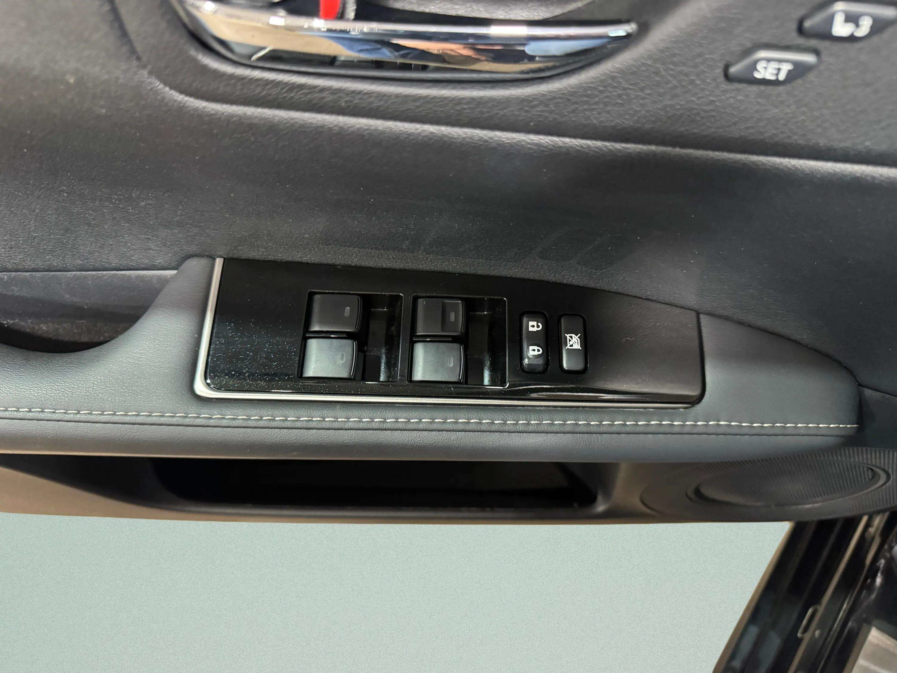Used 2018 Lexus ES 350 w/ Navigation System Package FWD image 26
