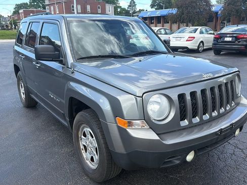 Used 2014 Jeep Patriot Sport AWD/4WD image 3
