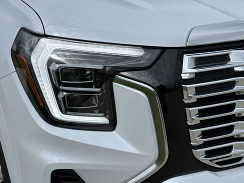Used 2026 GMC Terrain Denali AWD/4WD image 10