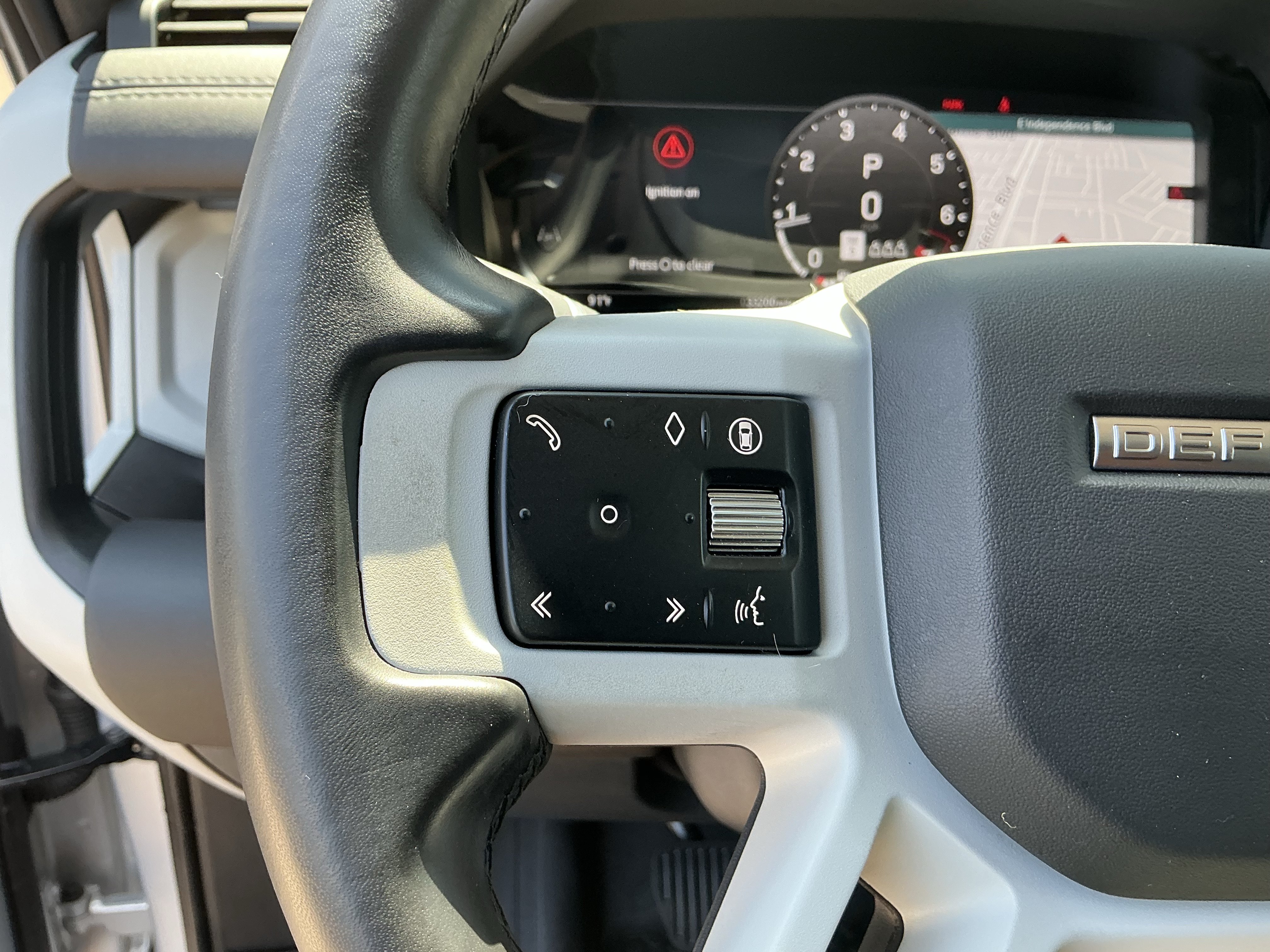 Certified 2024 Land Rover Defender 110 S AWD/4WD image 19