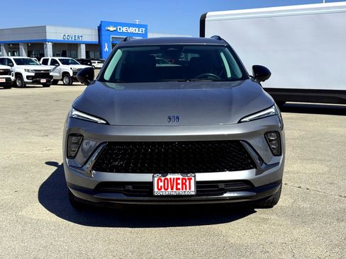 Used 2025 Buick Envision Sport Touring image 3