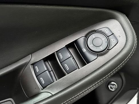 Used 2023 Buick Encore GX Essence w/ Experience Buick Package image 13