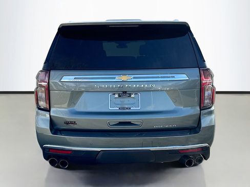 Used 2023 Chevrolet Suburban Premier image 6