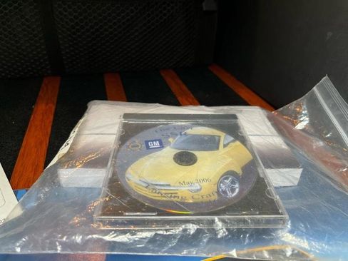 Used 2006 Chevrolet SSR w/ Preferred Equipment Group RWD image 47