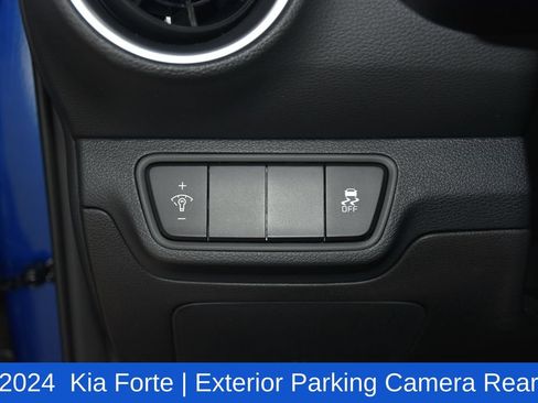 Used 2024 Kia Forte LXS FWD image 9