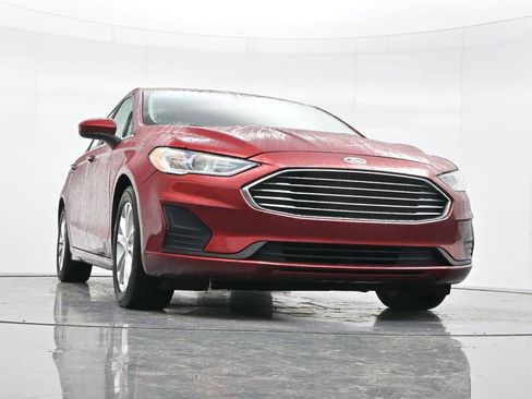Used 2019 Ford Fusion SE FWD image 43