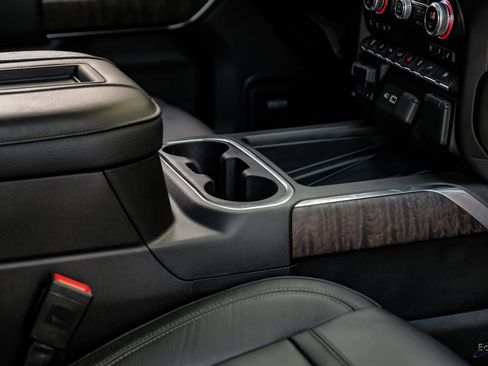 Used 2022 GMC Sierra 3500 Denali w/ Technology Package image 53