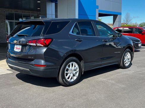 Used 2023 Chevrolet Equinox LT image 3
