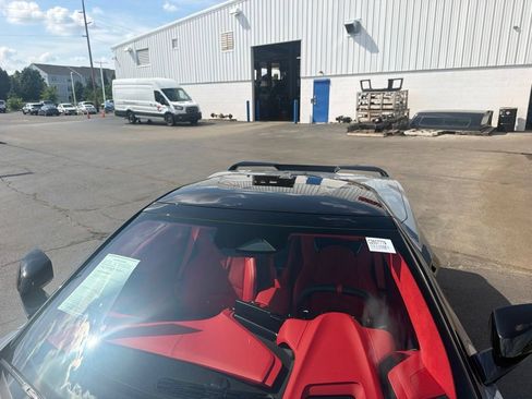Used 2024 Chevrolet Corvette Stingray Premium Conv w/ Z51 Performance Package RWD image 16