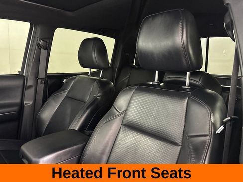 Used 2020 Toyota Tacoma TRD Sport w/ TRD Premium Sport Package AWD/4WD image 15