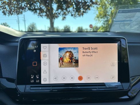 New 2026 Volkswagen Atlas Peak Edition image 16