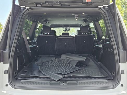 Used 2024 Jeep Wagoneer 4WD image 13