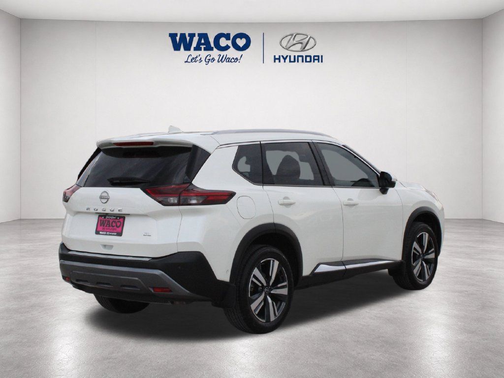 Used 2023 Nissan Rogue SL w/ SL Premium Package FWD image 11
