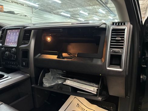 Used 2015 RAM 3500 Laramie Longhorn image 28