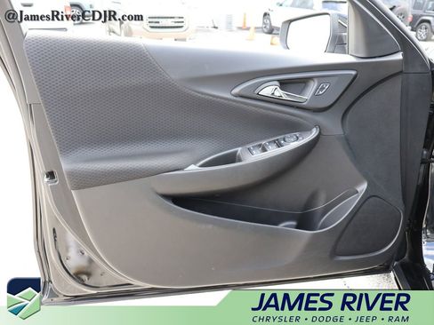 Used 2025 Chevrolet Malibu LT image 20