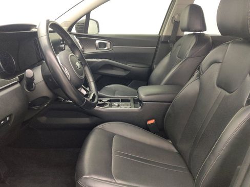 Used 2021 Kia Sorento S w/ Panoramic Sunroof Package FWD image 17