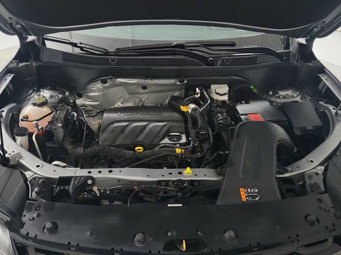 Certified 2024 Chevrolet Trax RS w/ Sunroof Package FWD image 31