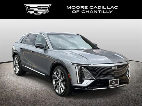 Used 2024 Cadillac Lyriq Luxury image 1
