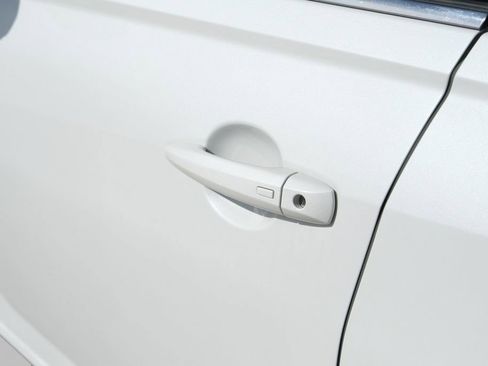 Used 2023 Nissan Altima 2.0 SR FWD image 37