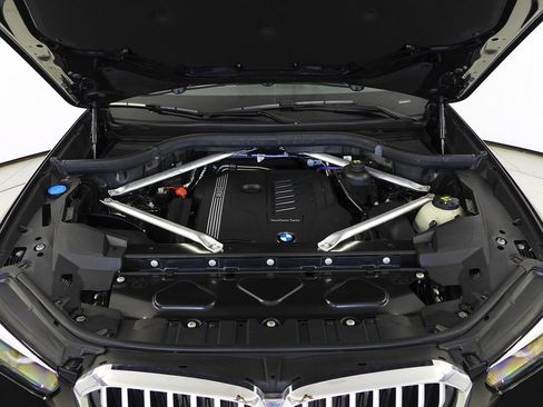 Used 2023 BMW X5 sDrive40i w/ Parking Assistance Package RWD image 6