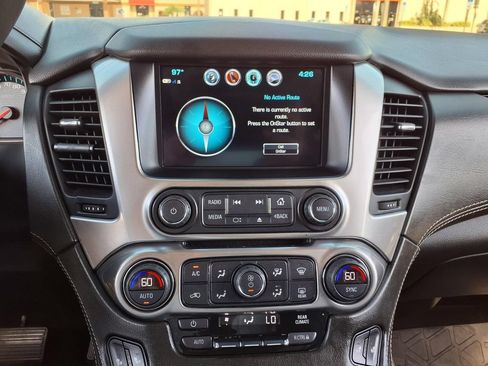 Used 2020 Chevrolet Tahoe LT w/ Off-Road Package AWD/4WD image 32