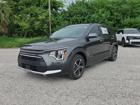New 2026 Kia Niro EX FWD image 4